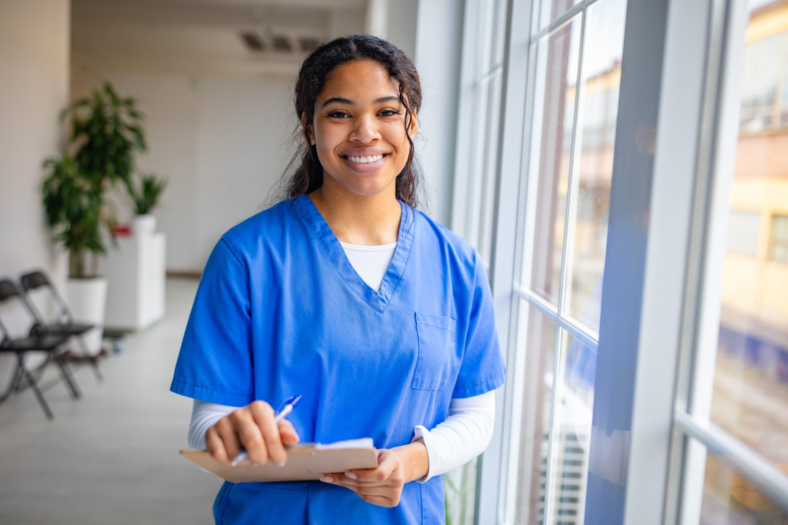 What is a nurse preceptor, and how can they help you as a new RN? This article lays it all out for you.